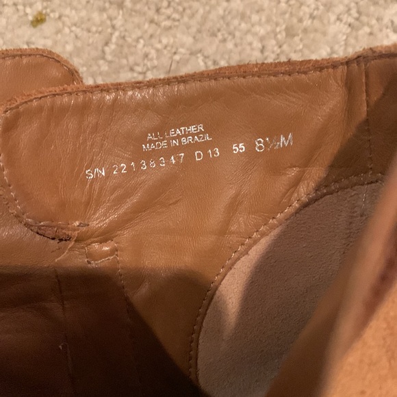 Tory Burch suede ankle boot. - Picture 12 of 16